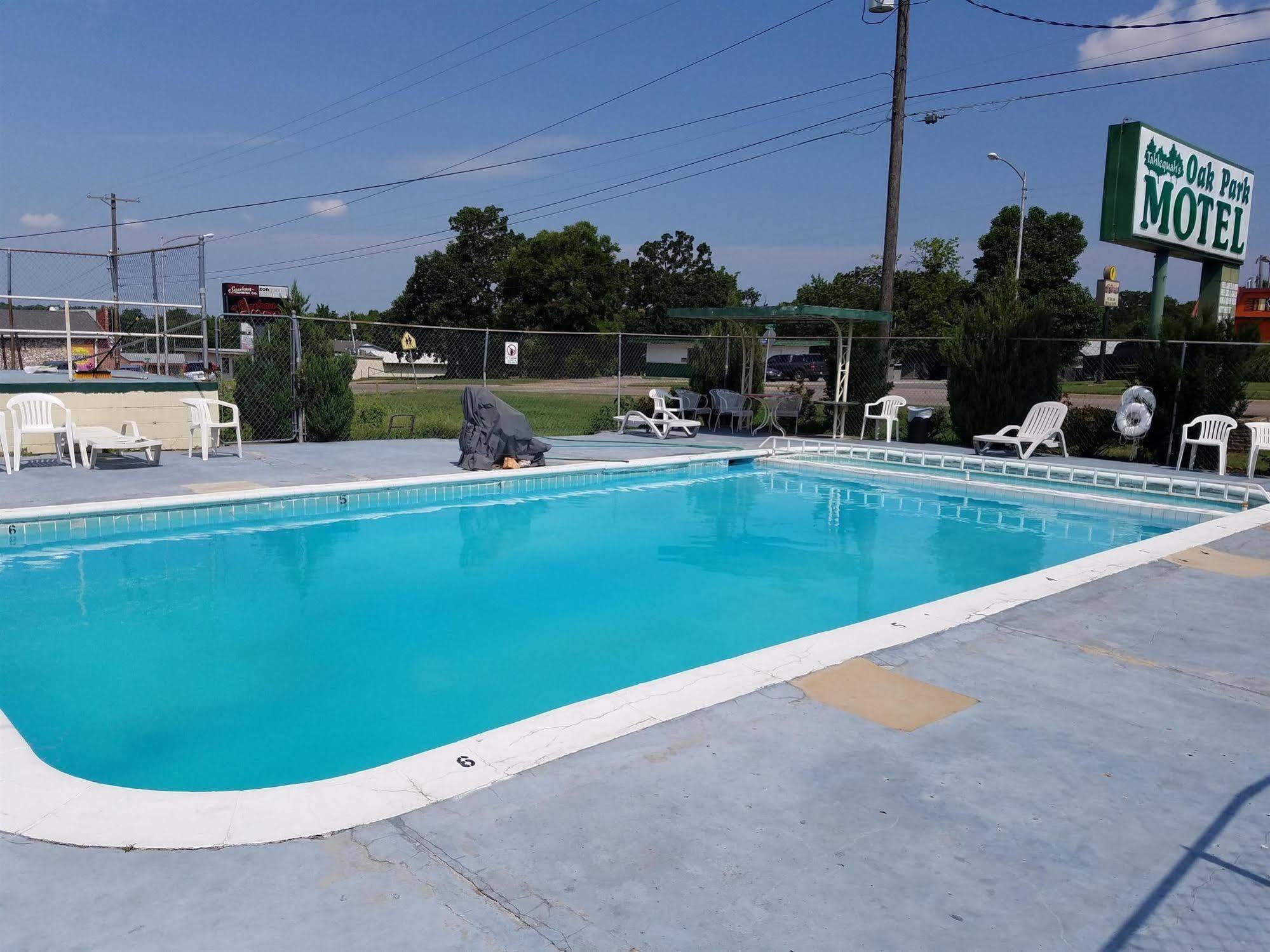 Oak Park Motel Tahlequah Exterior foto